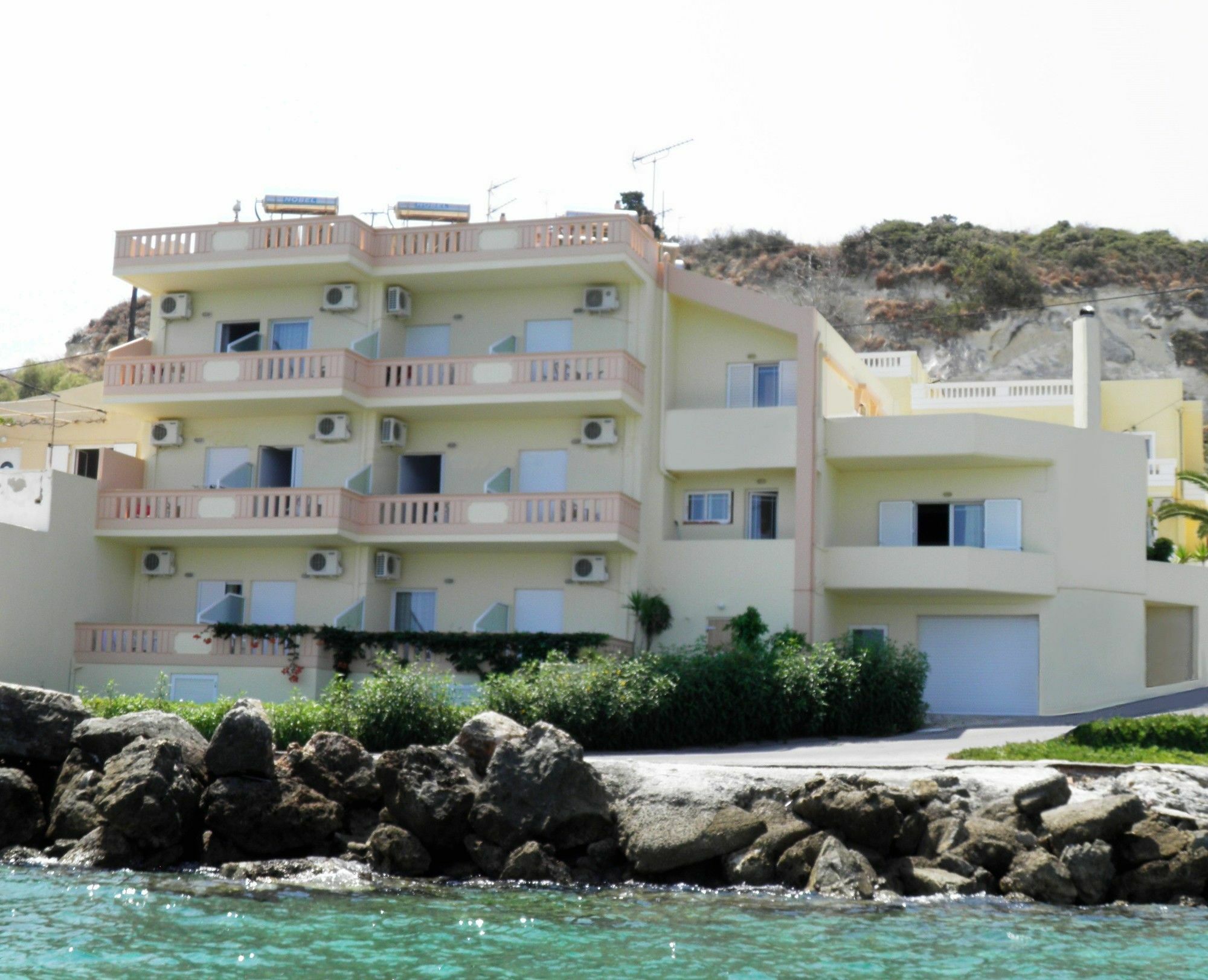 Christi Apartments Kalyves Extérieur photo
