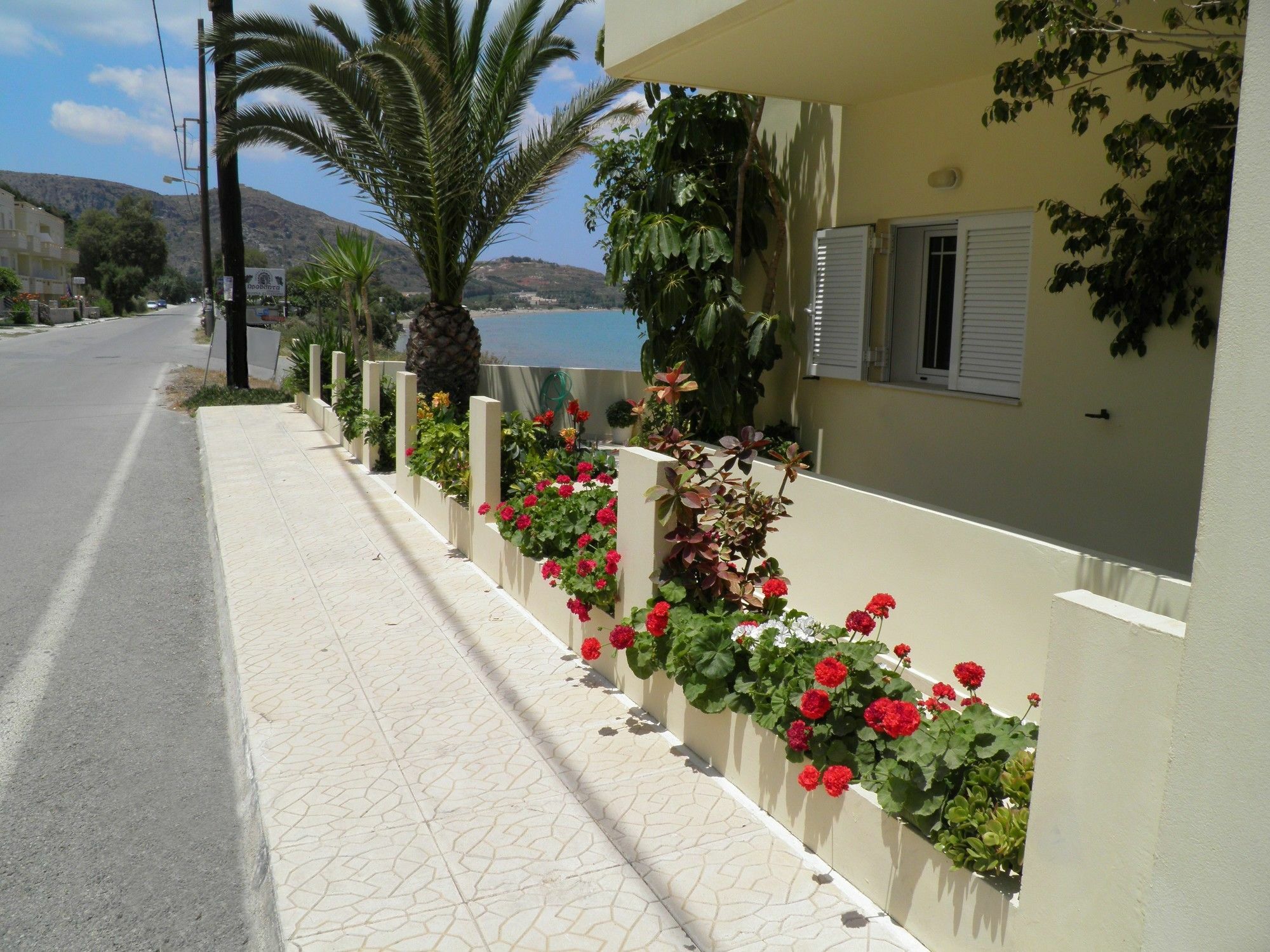 Christi Apartments Kalyves Extérieur photo
